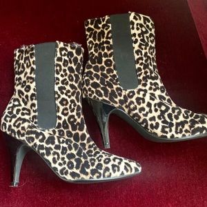 Leopard Booties New Size 6